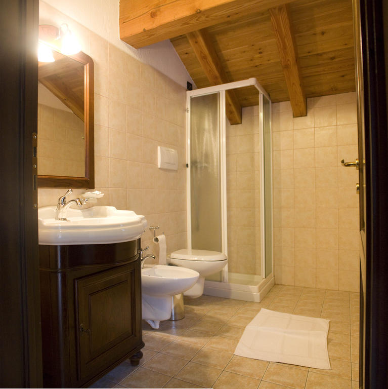 Locanda Lac Place Moulin Bionaz Kamer foto